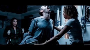 'Alien vs Passenger  Alien Covenant Fight Human  Best Movie Scene'