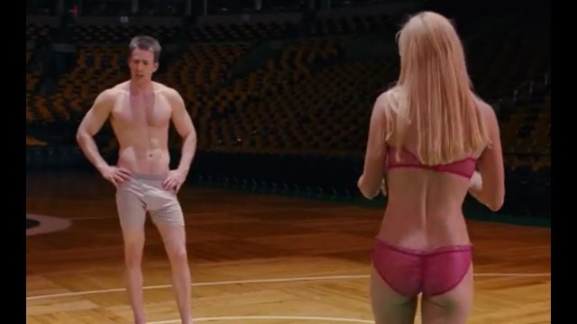 Naked Basketball Scene - Chris Evans & Anna Faris