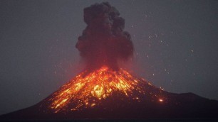 '5 INCREDIBLE Volcano Eruptions Caught On Camera'