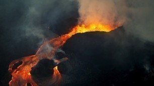 'Kilauea Volcano Eruption | A Perfect Planet | BBC Earth'