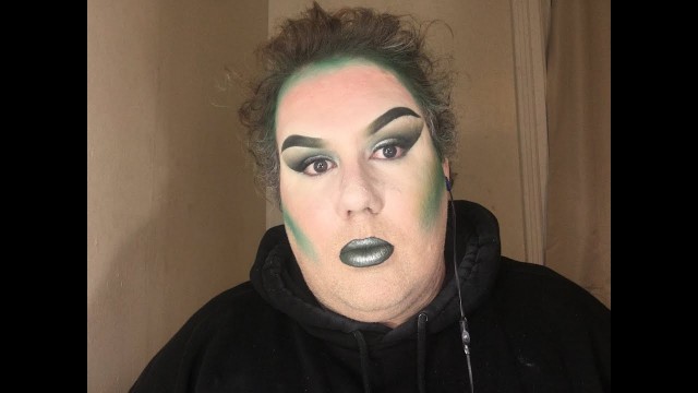 'St. Patrick\'s Day Makeup: hang out with me'