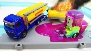 'Helper Cars & construction vehicles toys: A fuel tanker truck for kids - Toy cars videos.'