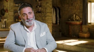 Mamma Mia Here we go again - Itw Andy Garcia (official video)