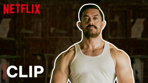 'Aamir Khan\'s Crazy Fight Scene | Dangal | Netflix India'