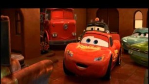 'Disney Pixar Cars 2 -- Sneak Peek - 5 minuti del film'