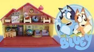 'BLUEY & BINGO Family Home Play Set with Kinder Egg, Frozen 2 Toy Surprises!'