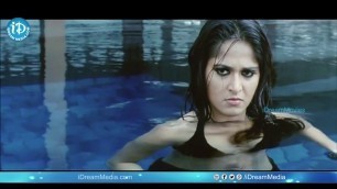 'Billa Movie Scenes - Anushka In Swim Suit - Prabhas || Hansika Motwani'